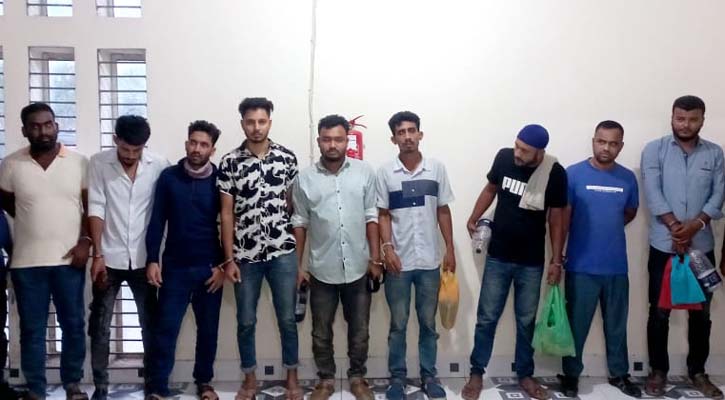 নড়াইলে ডাকাতির প্রস্তুতিকালে পুলিশ, চাকরিচ্যুত সেনা-নৌ সদস্যসহ ৯ জন গ্রেফতার
